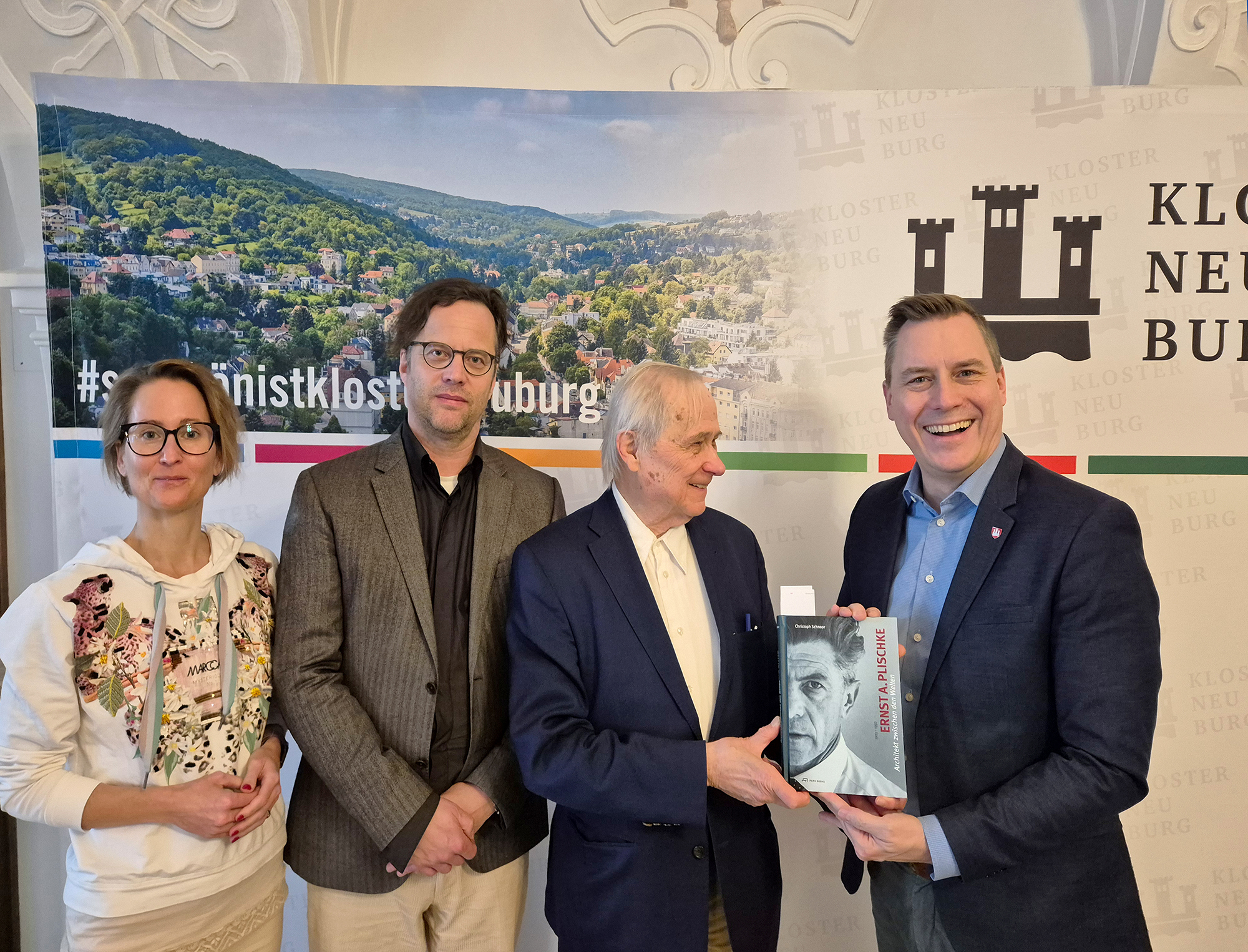 Kulturstadtr&auml;tin Katharina Danninger, Stephan Vary,&nbsp; B&uuml;rgermeister Christoph Kaufmann, Hermann Czech